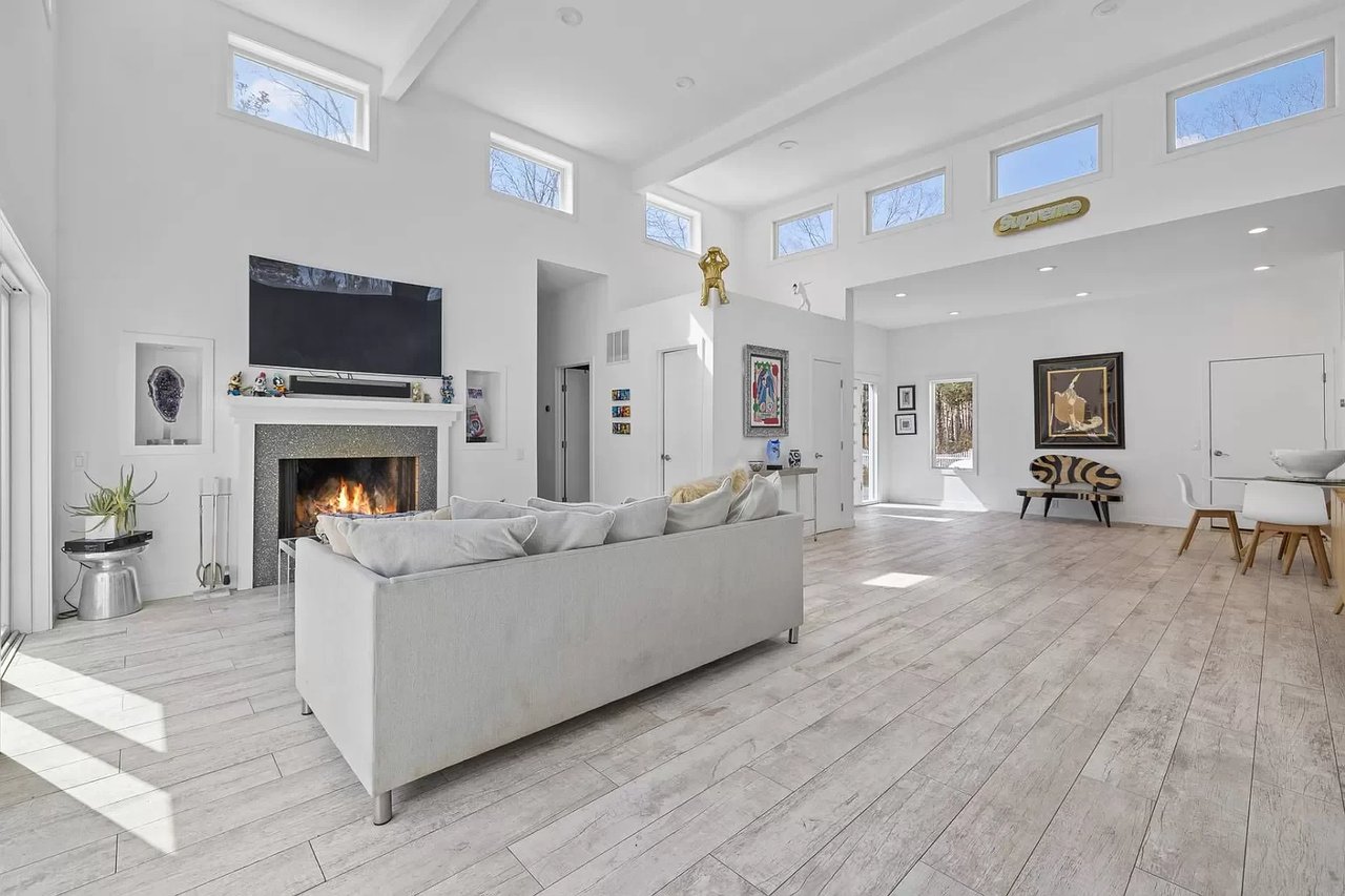 5 Orchard Ln
