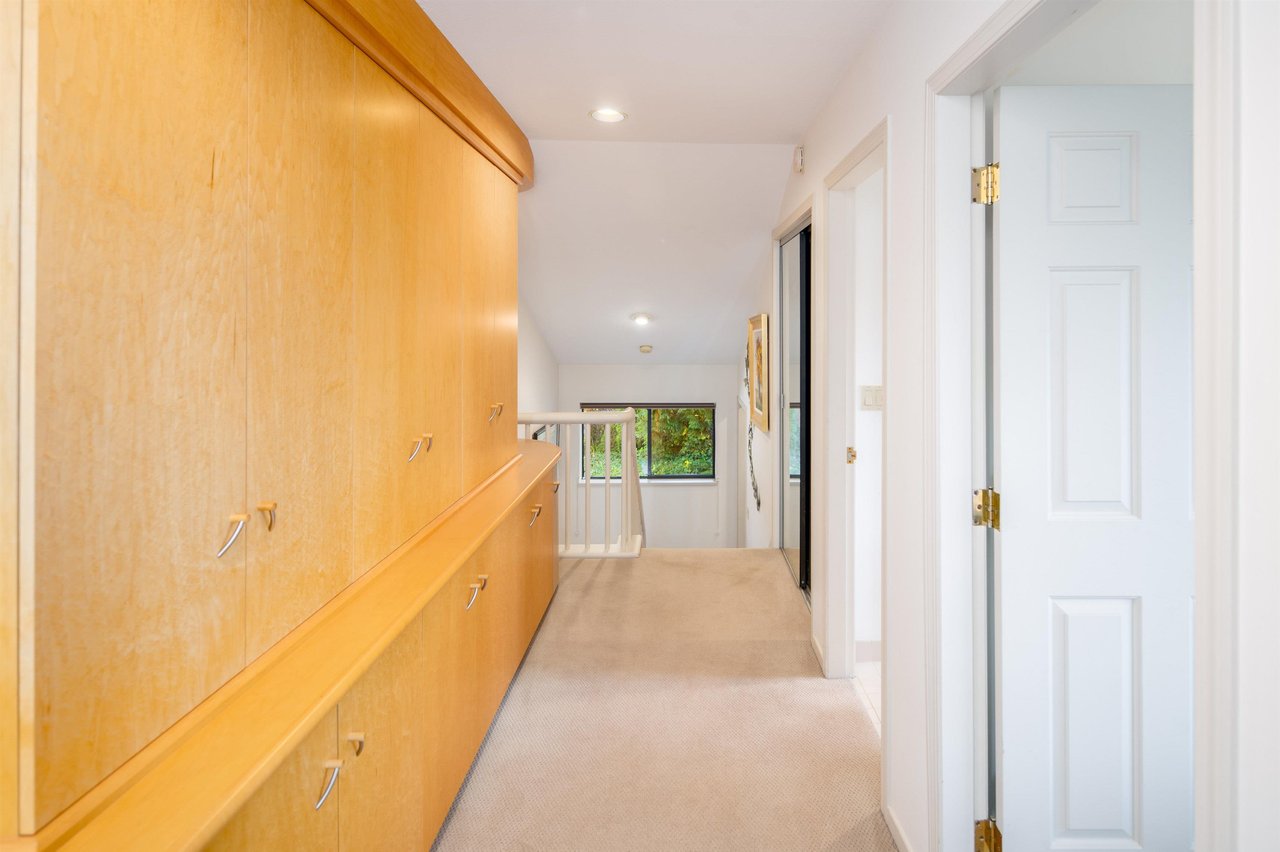 5270 Aspen Cres