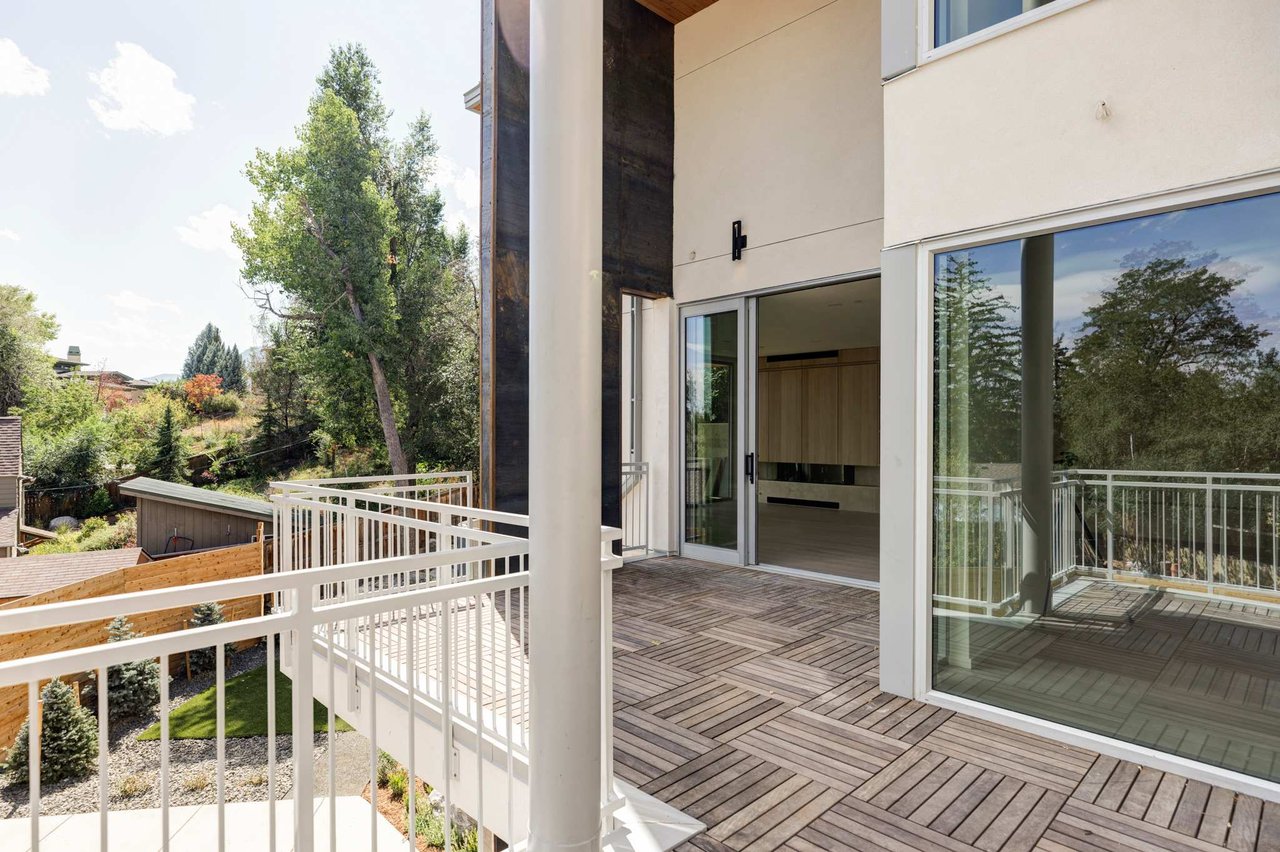 2206 Alpine Drive