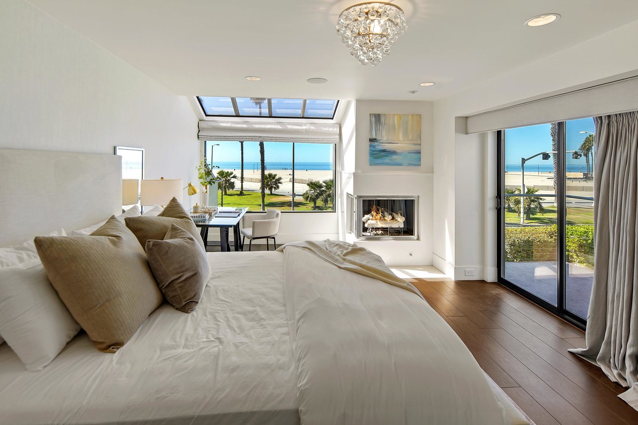 18 Sea Colony Drive