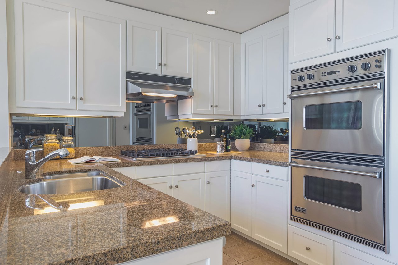 Four Seasons Residence 30A