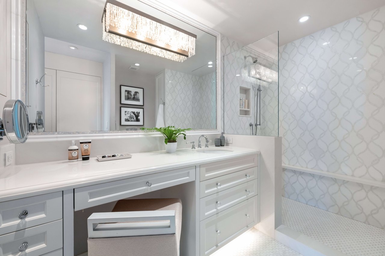 Remarkable Renovation & Rolling Landmark Views