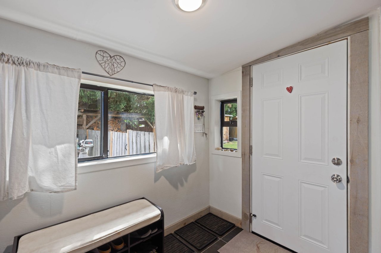 1-7617 Pemberton Meadows Rd