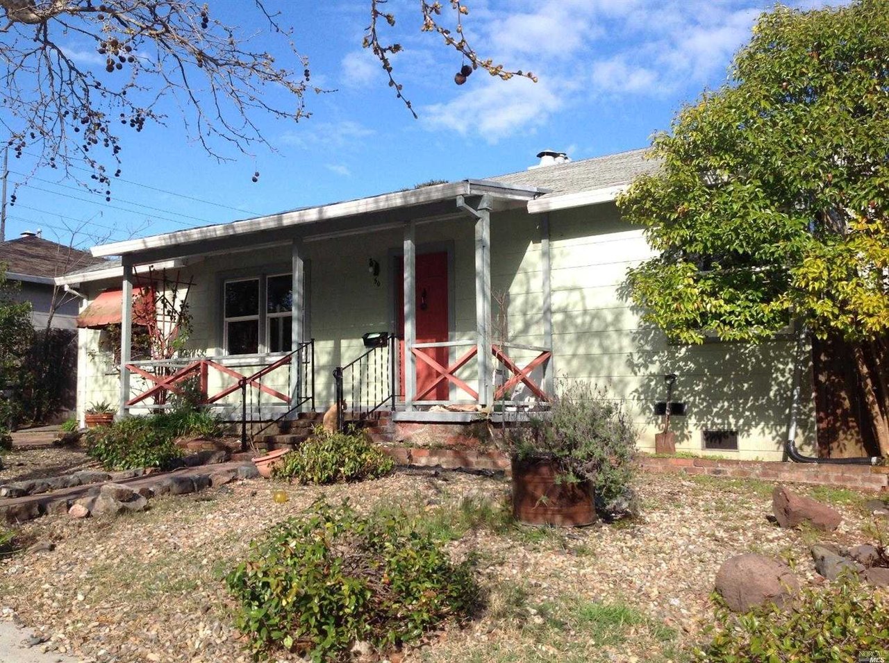 50 Hoffman Ave