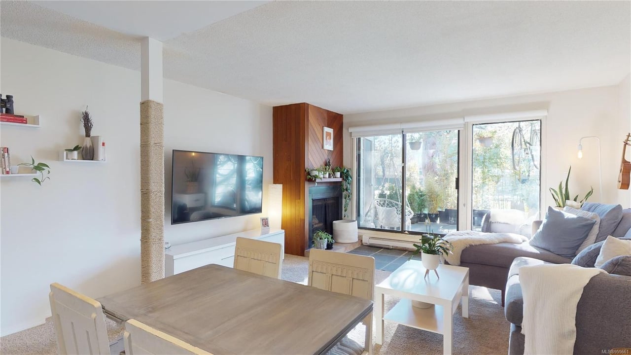 3-1956 Glenidle Rd, Sooke
