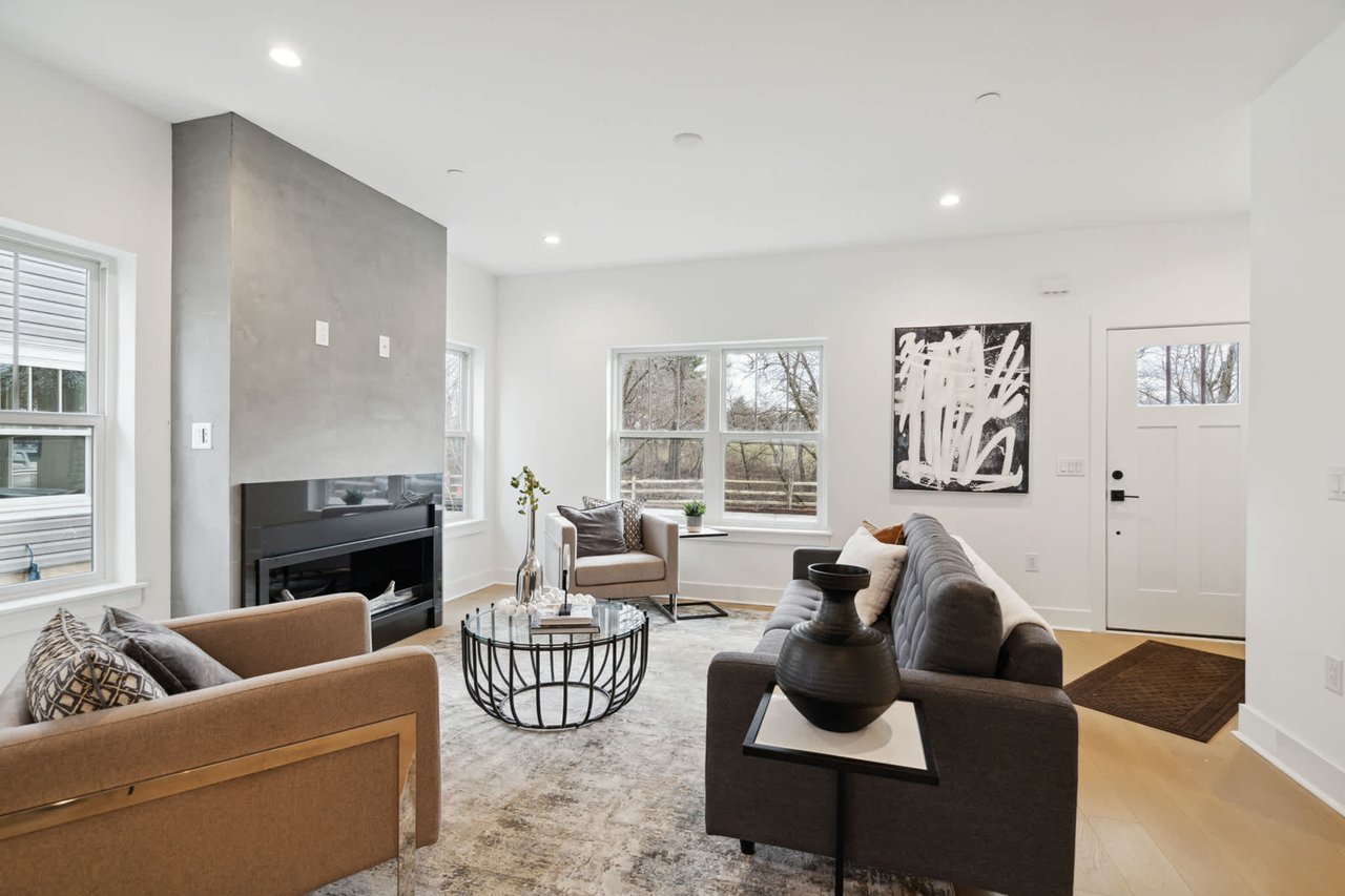 Torresdale Manor