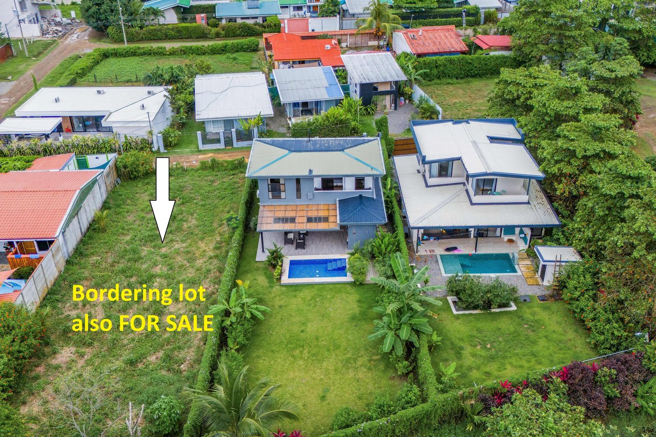 A 3-bedroom home – literally bordering Marino Ballena National Park – but mere steps away from cafes, restaurants, and amenities of the tourist mecca Uvita!