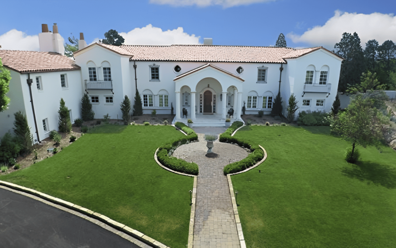 The Role of Landscaping in Boosting Your Home's Aesthetic Appeal