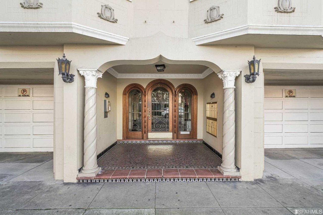 65 Cervantes Blvd
