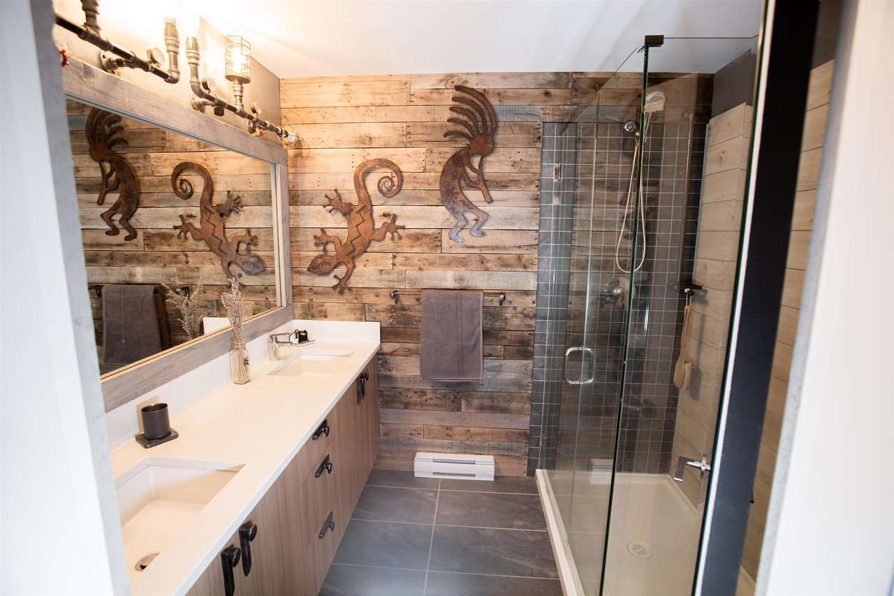 1-1188 Wilson Cres