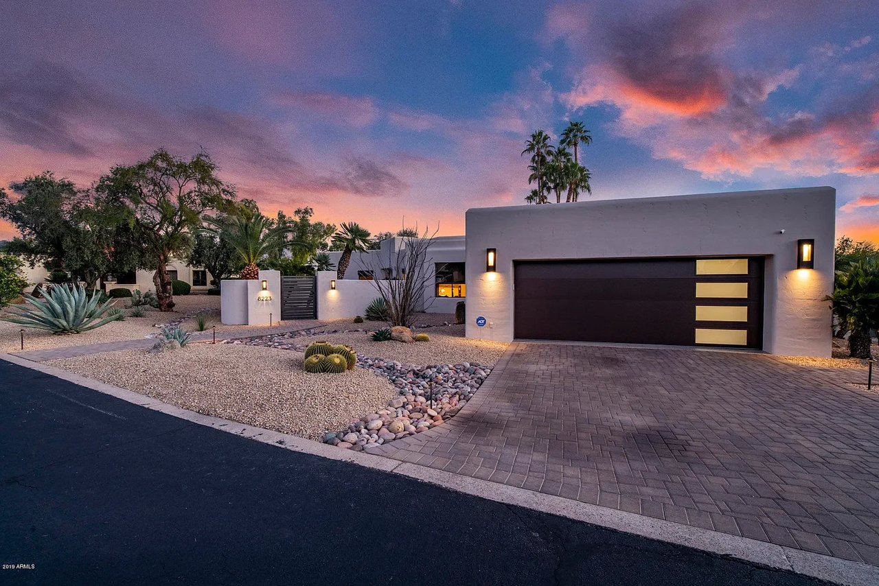 8223 E Adobe Dr