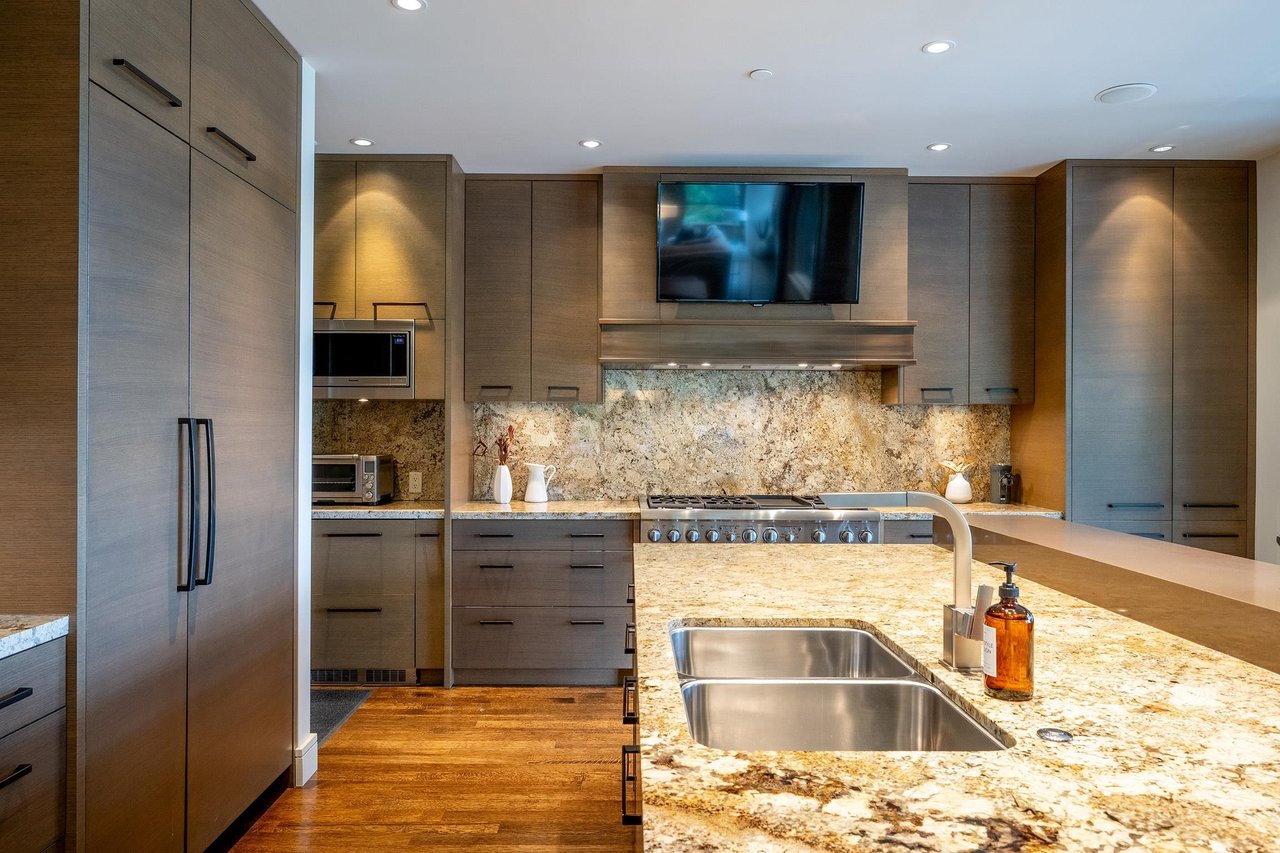 2963 High Point Drive, Whistler