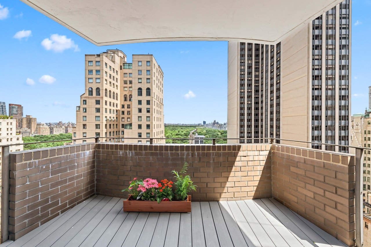 58 W 58th St, #27C