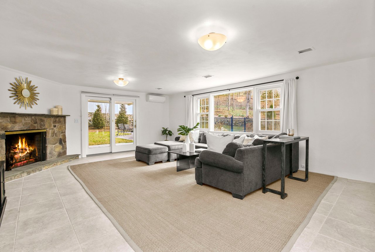 12 Bushy Ridge Road