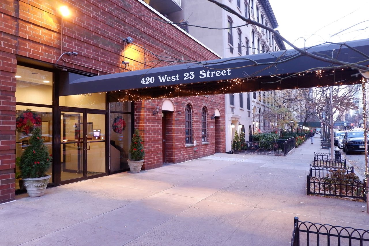 420 West 23rd St Unit: 1C