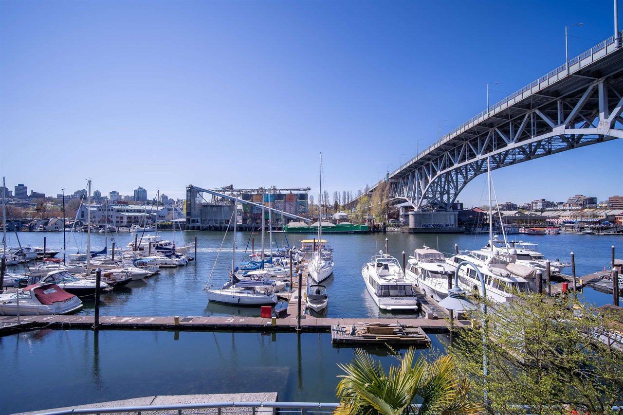 203-628 Kinghorne Mews, Vancouver