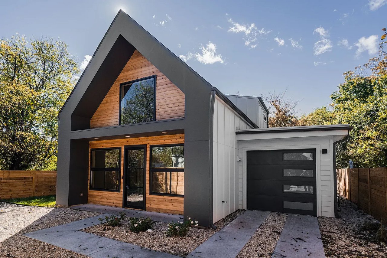 605 Brentwood St, #2