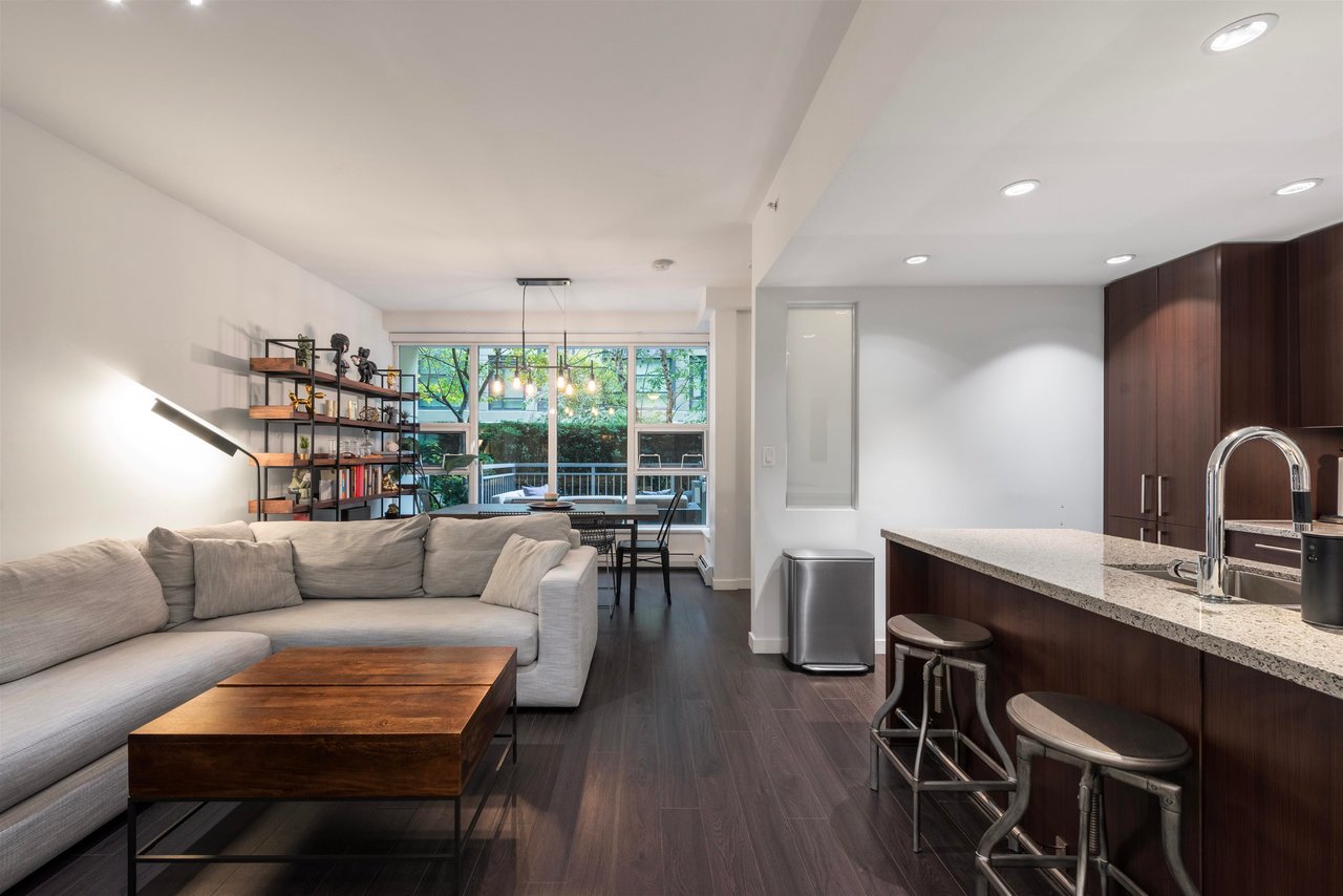 152 W 1st Ave
