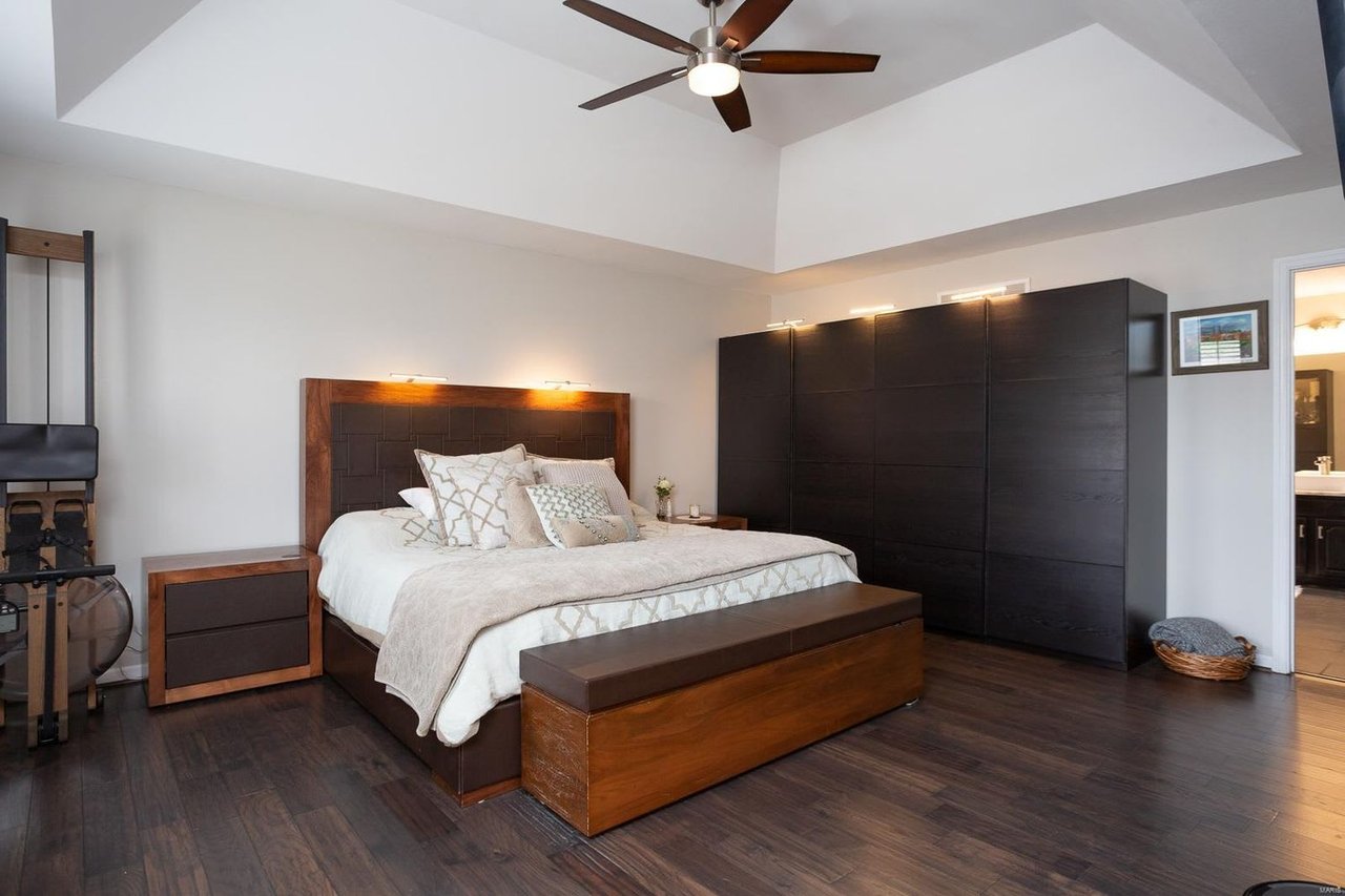 17115 Surrey View Dr