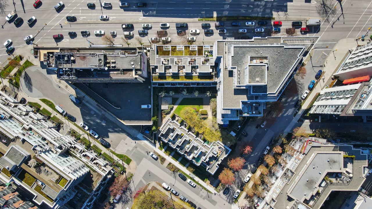509-328 E 11th Ave