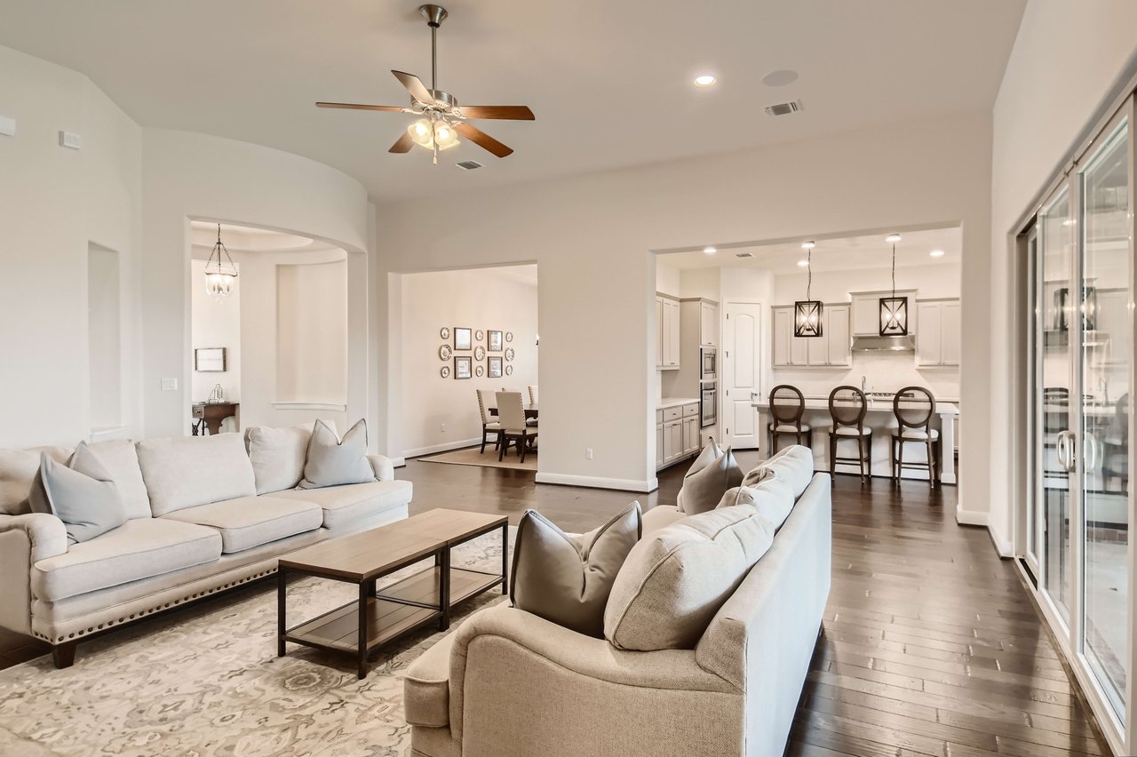 186 Tabago CT