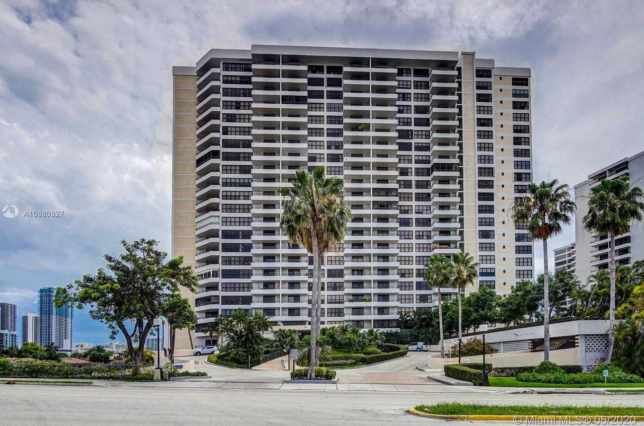 2500 Parkview Dr Unit 1018