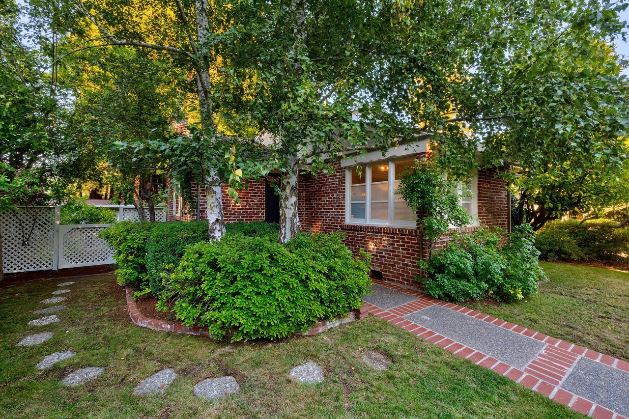 10 Ardmore Road, Larkspur