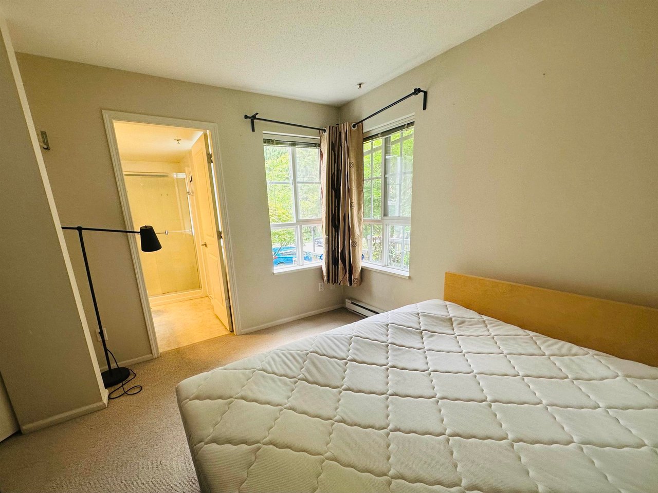 54-7088 17th Ave