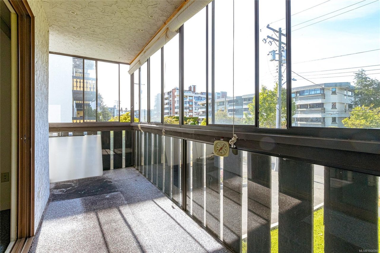 202-1122 Hilda St, Victoria