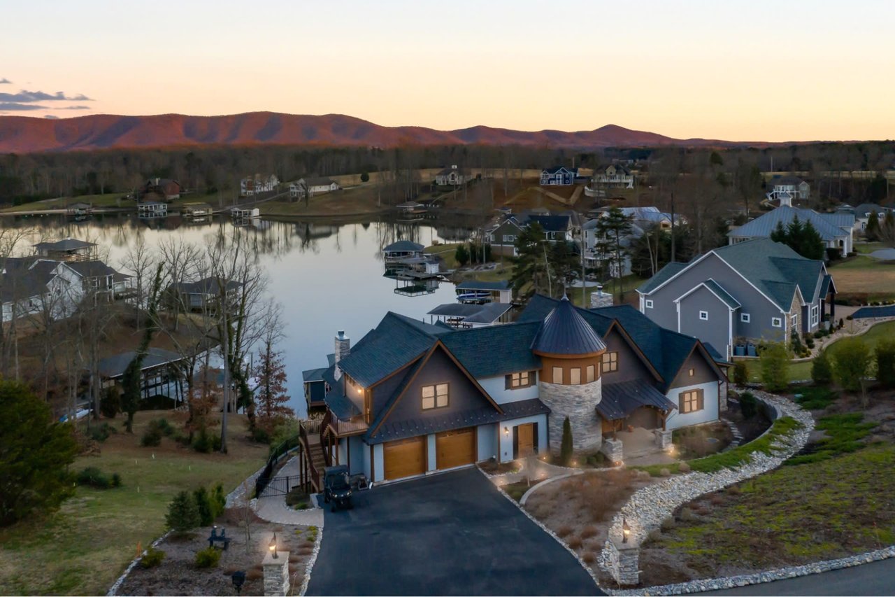 8 Reasons to Purchase Waterfront Property at Smith Mountain Lake, VA.