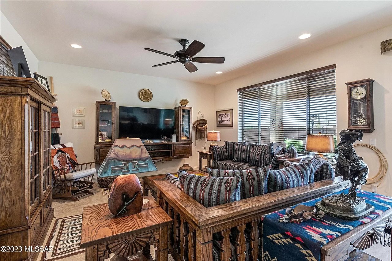 6952 W Deer Creek Trl