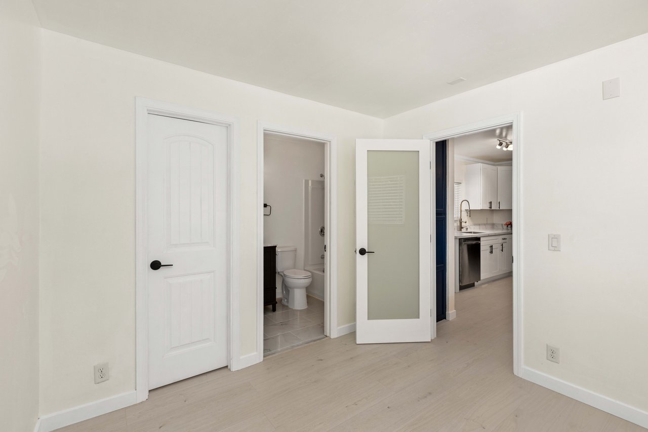 Spectacular 1 bedroom condo
