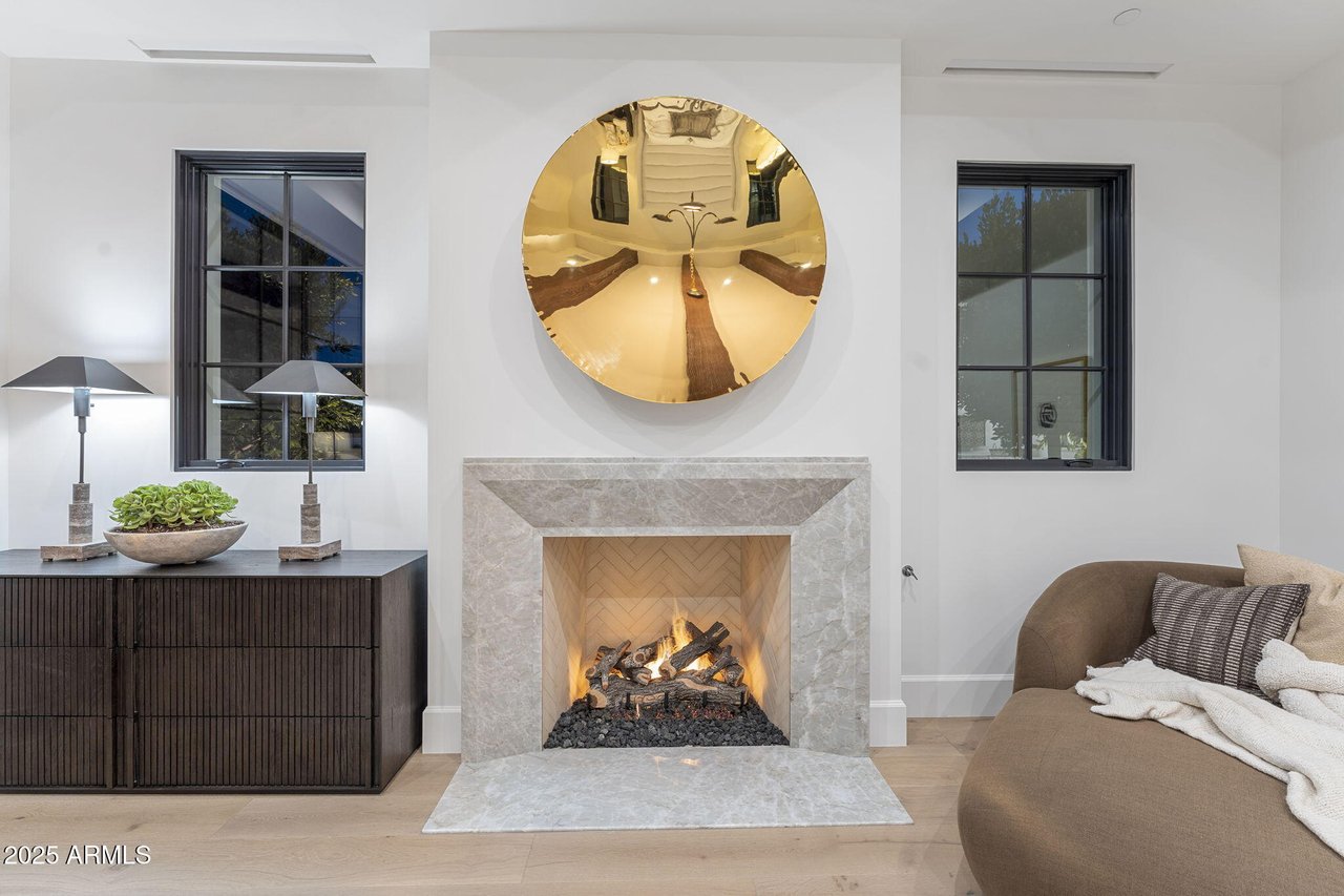 7501 N Eucalyptus Dr