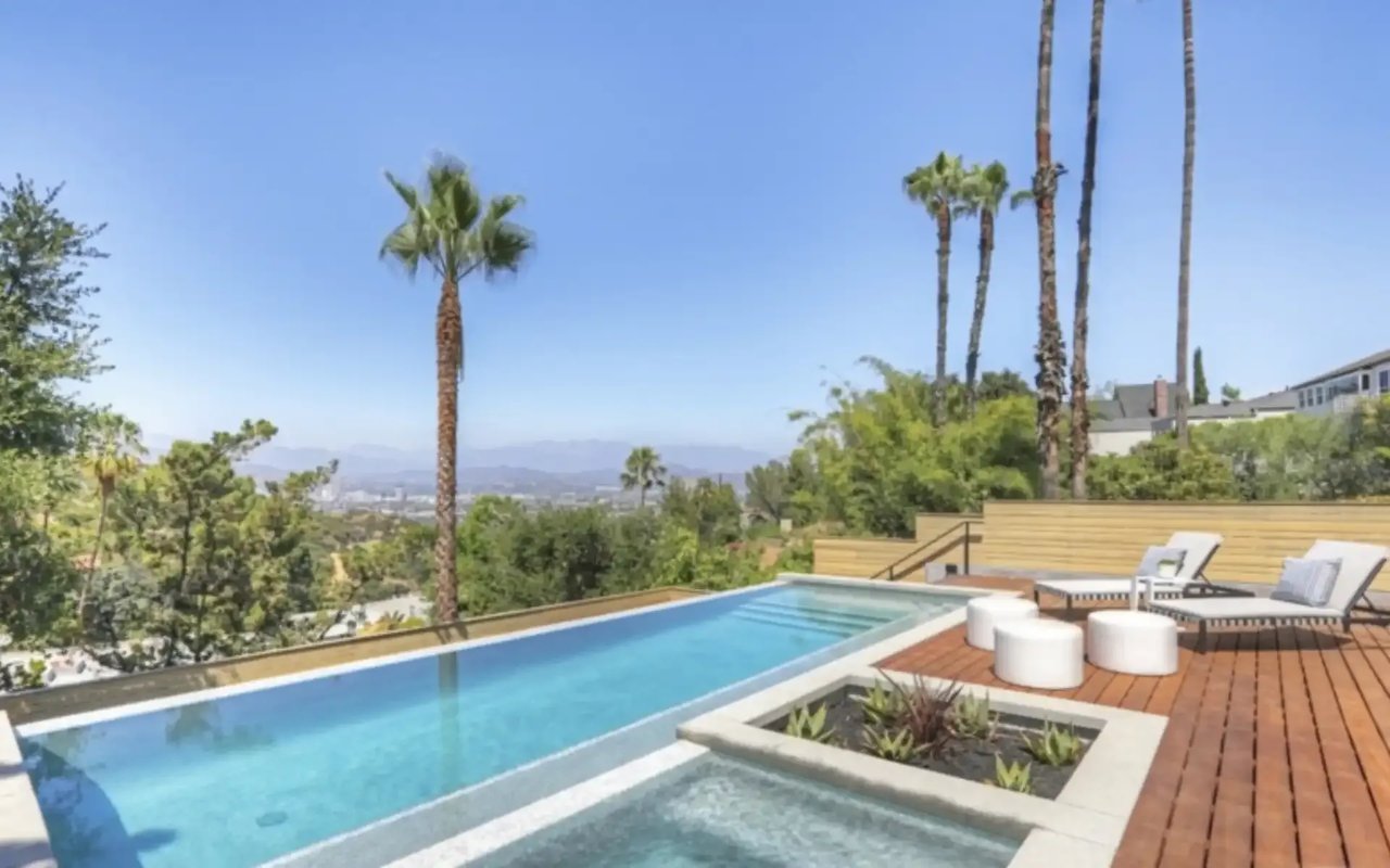 Kristen Schaal Upgrades to All-New Los Feliz Contemporary