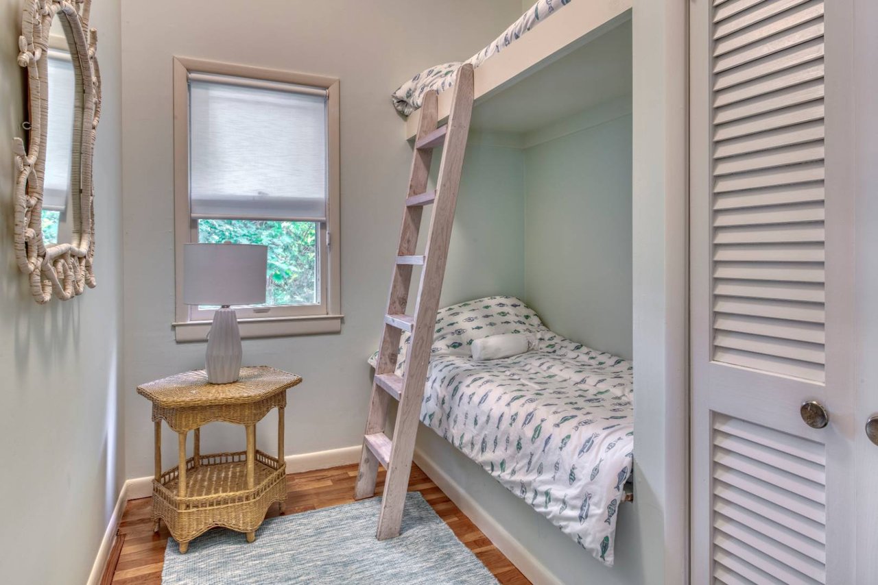 140 Ox Pasture Rd