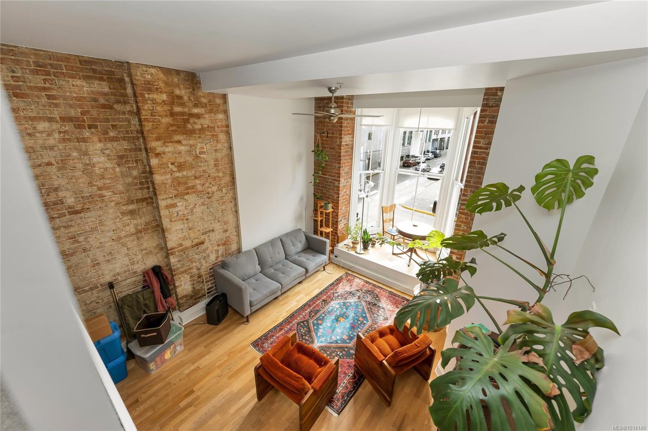 203-562 Yates St, Victoria