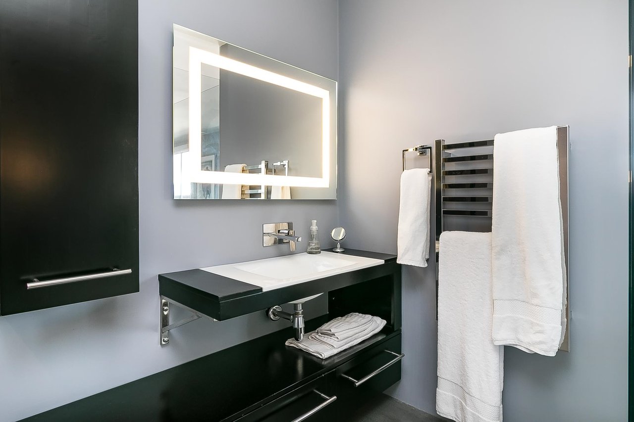 1702-320 Royal Avenue, New Westminster