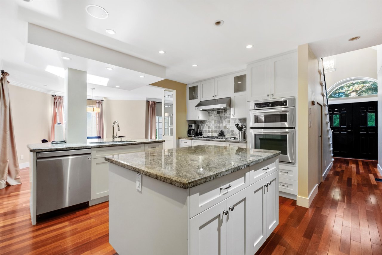 5625 Daffodil Ln