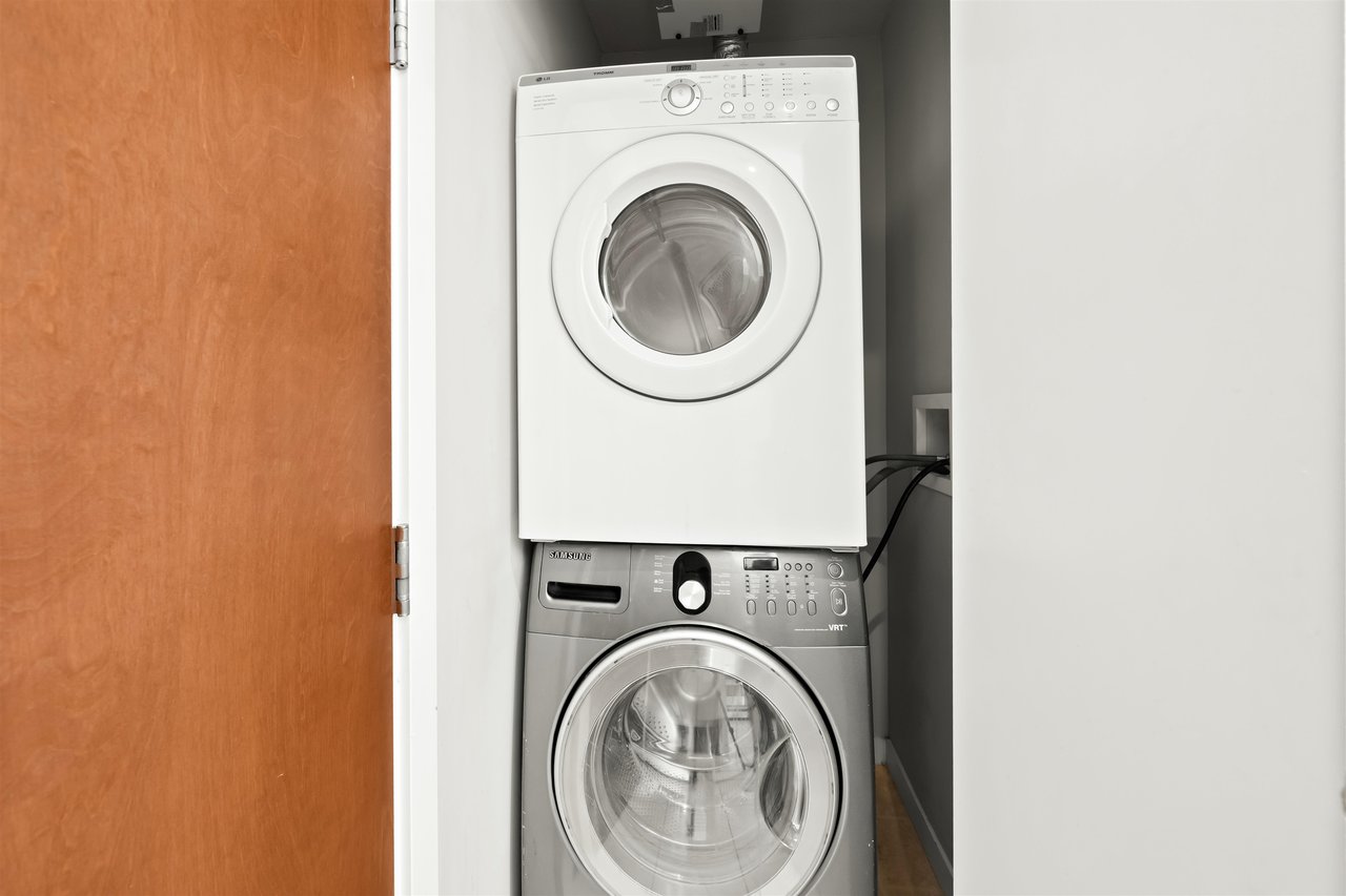 612-9266 University Cres