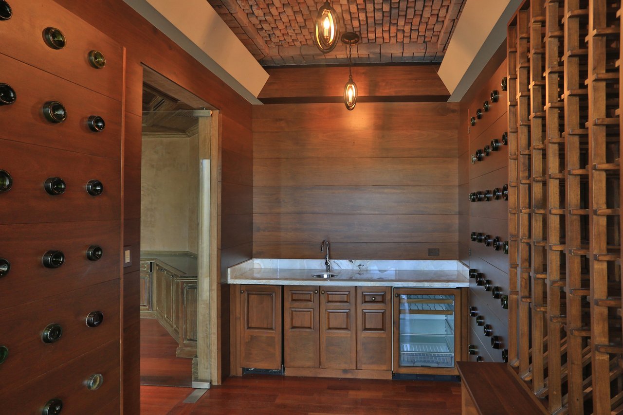 Mediterranean Estate with Guest House, Santa Ana, San Jose