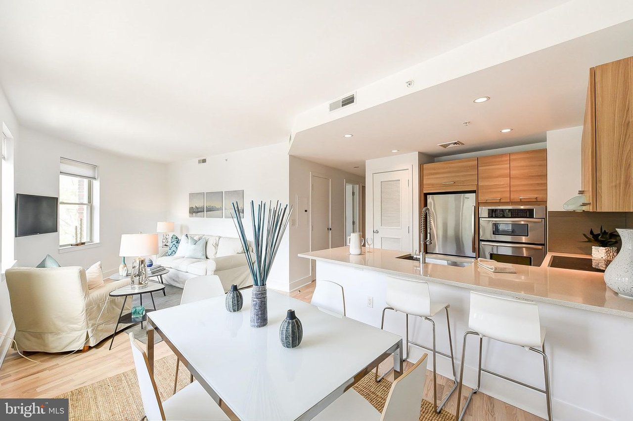 1020 Monroe St NW, # 302