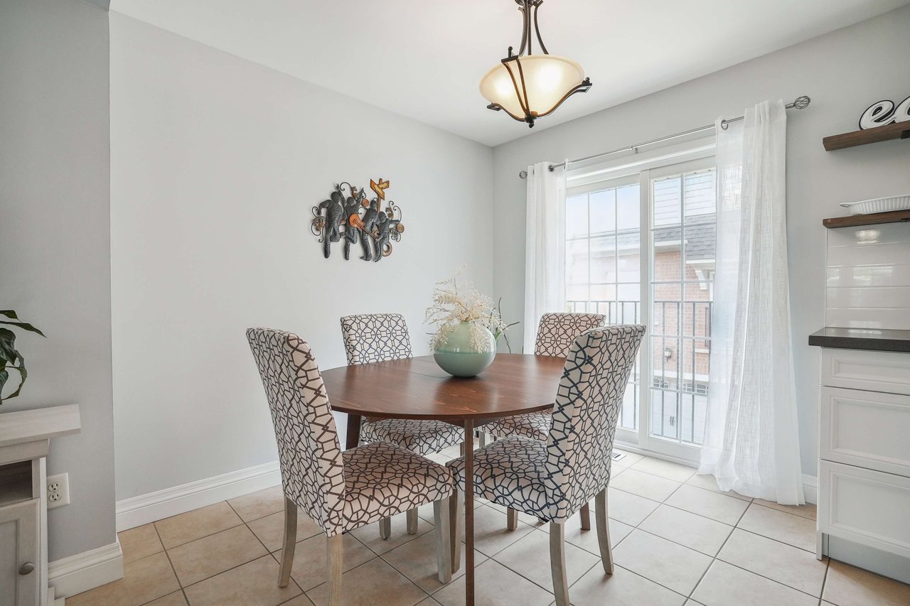2-2360 Parkhaven Boulevard Unit: 2