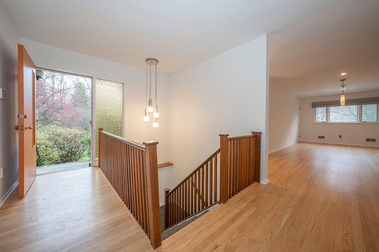 Modern Single Family Home 