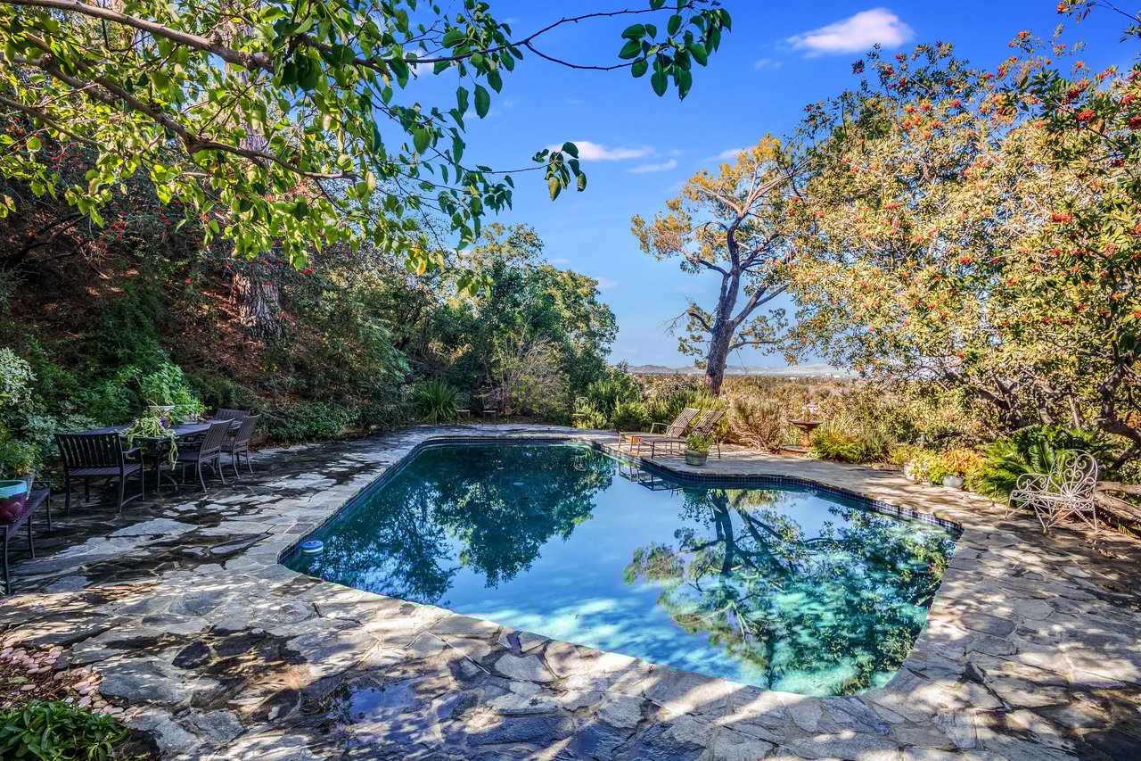 12184 Laurel Terrace Dr