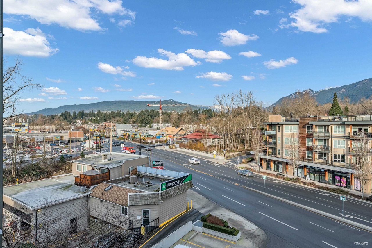 416-725 Marine Dr