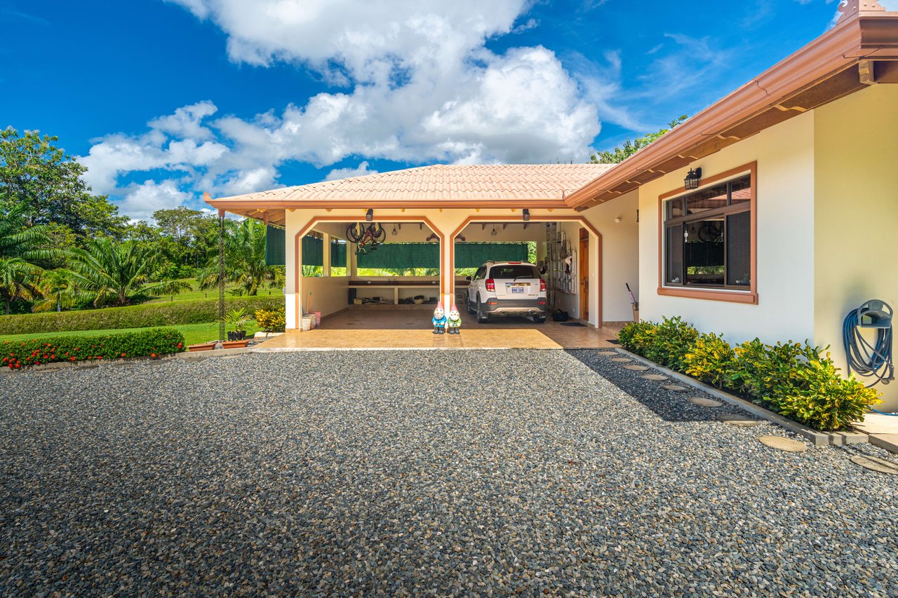 La Palma Custom Build 3 bedroom 2 bath - Prestine Condition