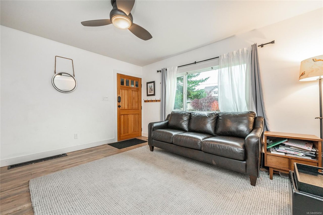 2887 Heath Dr