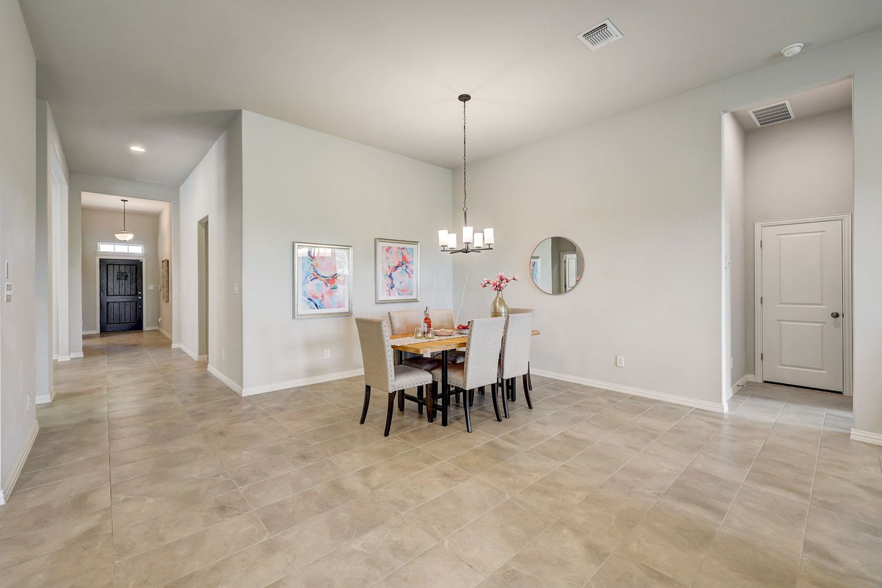 Charming single-story home in the desirable Paloma Lake in RR that backs to a greenbelt!