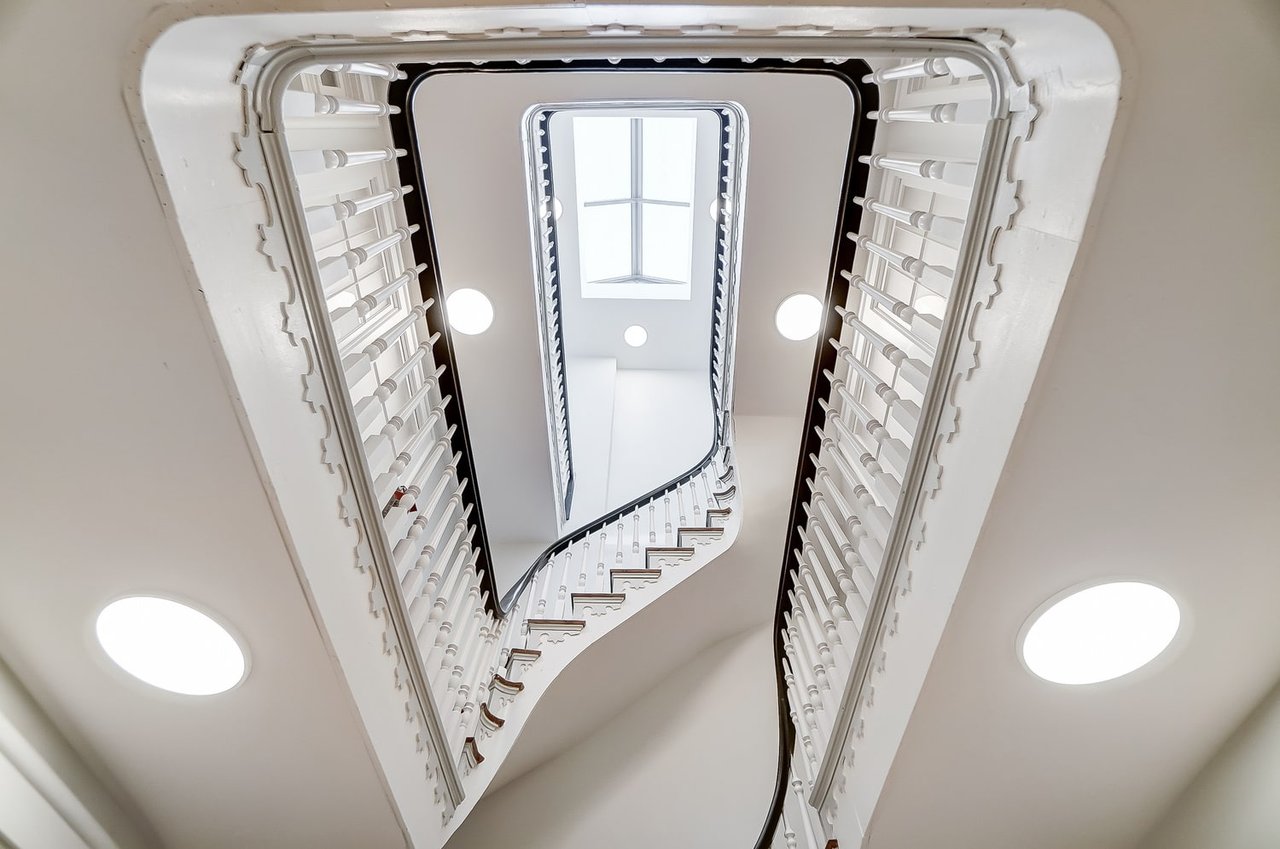 Avril Lofts 