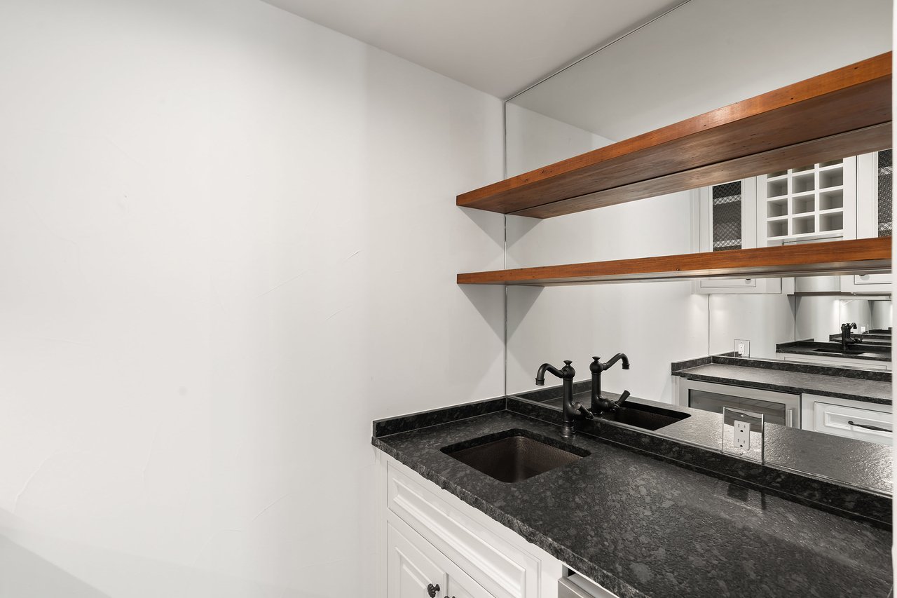 5729 Krause Ln Unit 1